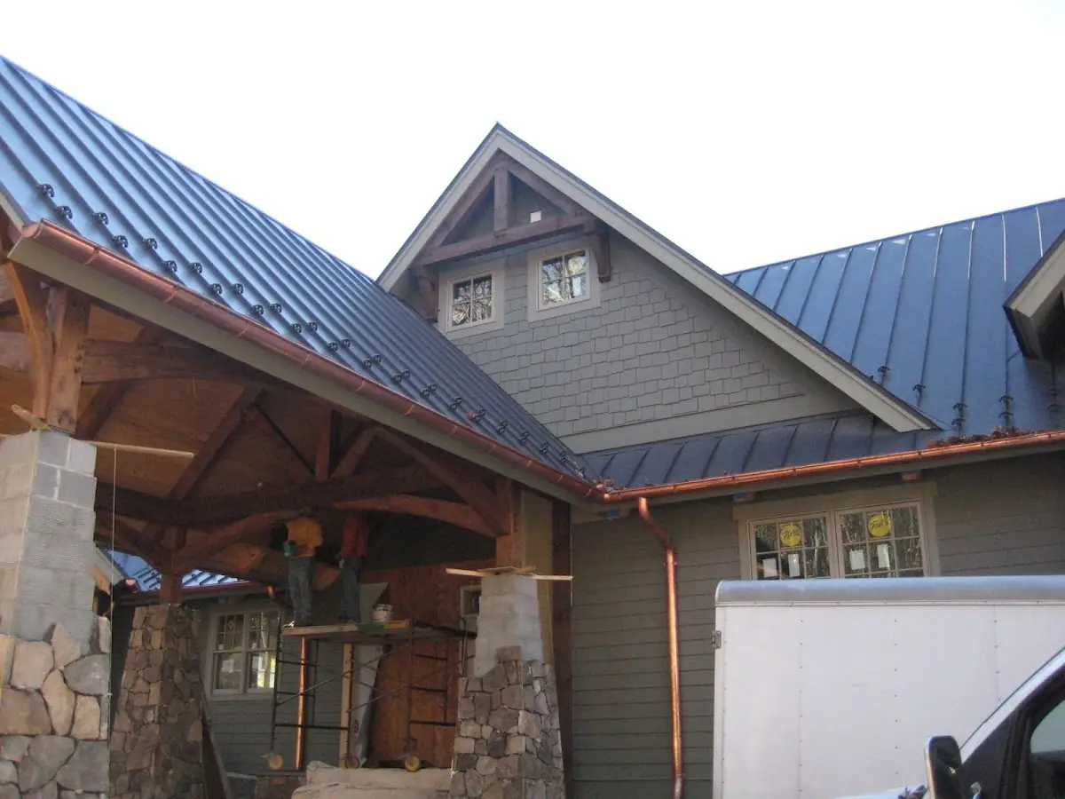 Craftsman Roofing team delivering quality roofing work in Hunters Ridge
